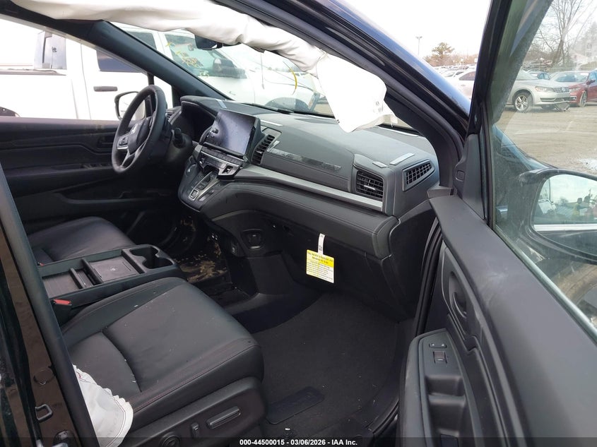2026 Honda Odyssey VIN 5FNRL6H78TB008744 IAAI salvage auction — RIGHT FRONT, Salvage (Illinois), sold $13,700 on 2026-07-10 (photo 5)