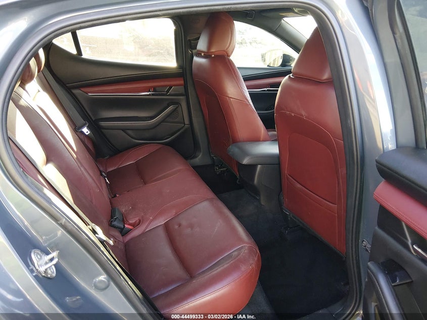 2019 Mazda 3 VIN JM1BPBNM4K1135779 IAAI salvage auction — FRONT END, Salvage Title, sold $4,400 on 2026-07-31 (photo 8)