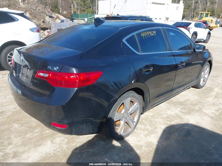2014 Acura Ilx VIN 19VDE1F30EE012487 IAAI salvage auction — FRONT & REAR, Salvage Title, sold $550 on 2026-07-19 (photo 4)