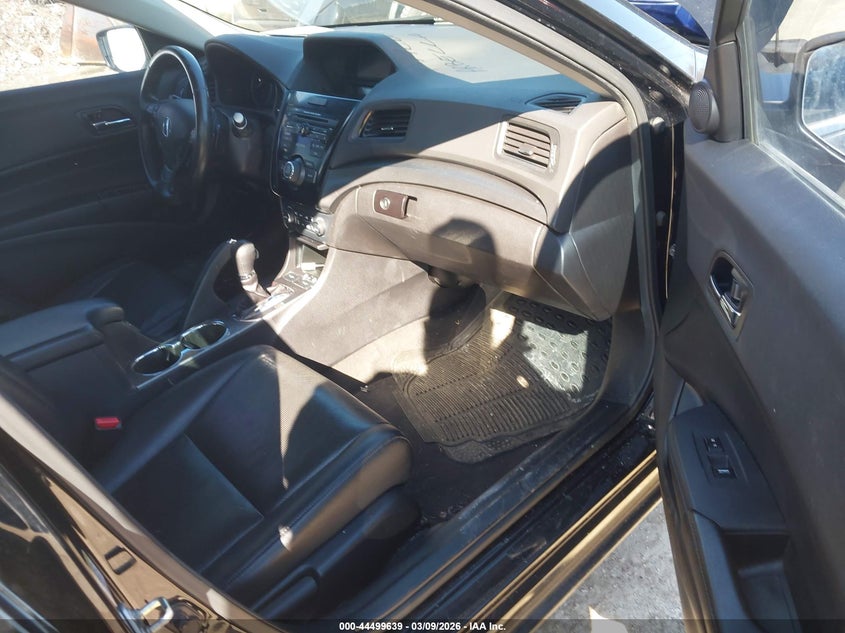 2014 Acura Ilx VIN 19VDE1F30EE012487 IAAI salvage auction — FRONT & REAR, Salvage Title, sold $550 on 2026-07-19 (photo 5)
