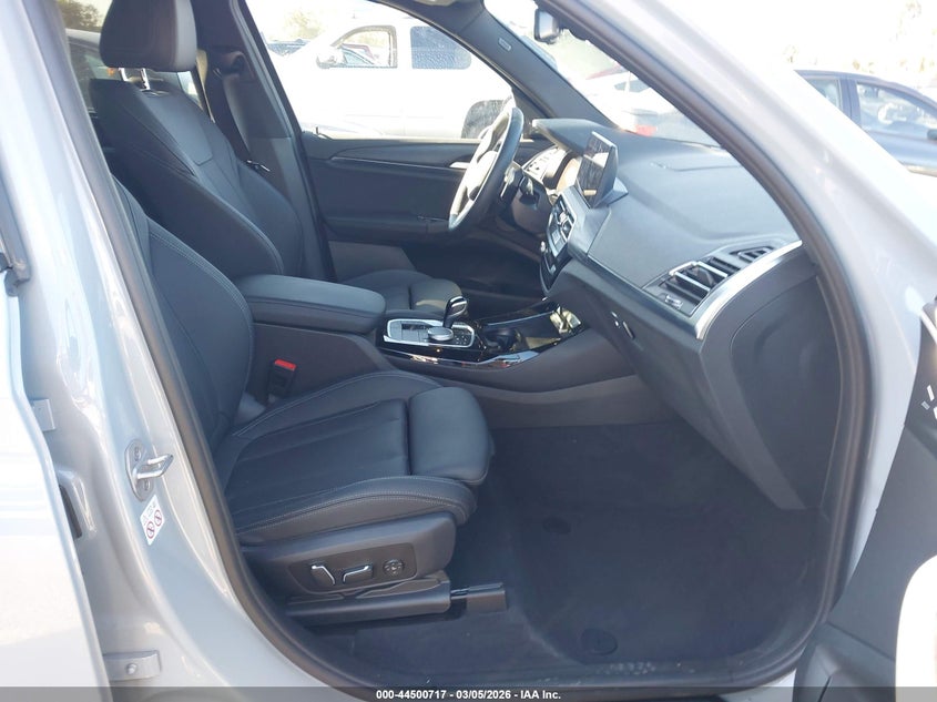2024 BMW X3 VIN WBX47DP09RN315831 IAAI salvage auction — SIDE, Salvage Title, sold $16,700 on 2026-08-01 (photo 5)