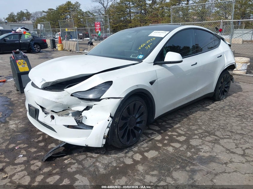 2022 Tesla Model y VIN 7SAYGDEF0NF567680 IAAI salvage auction — REAR END, Other, sold $7,875 on 2026-07-07 (photo 2)