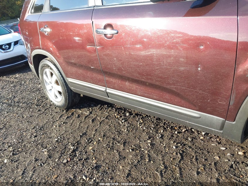 2011 Kia Sorento VIN 5XYKT3A15BG070387 IAAI salvage auction — RIGHT SIDE, Bill Of Sale (New York), sold $1,425 on 2026-07-14 (photo 6)