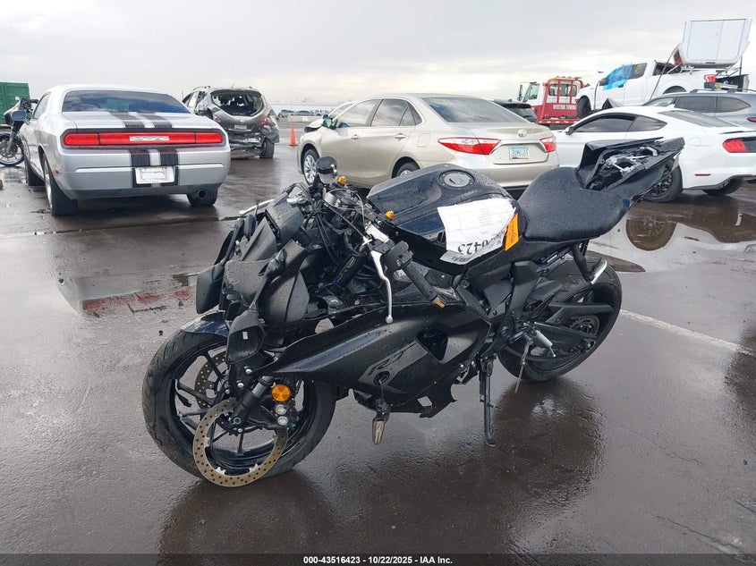 2025 Yamaha Yzfr7 VIN JYARM38E3SA020457 IAAI salvage auction — FRONT END, Other, sold $2,700 on 2026-07-07 (photo 2)