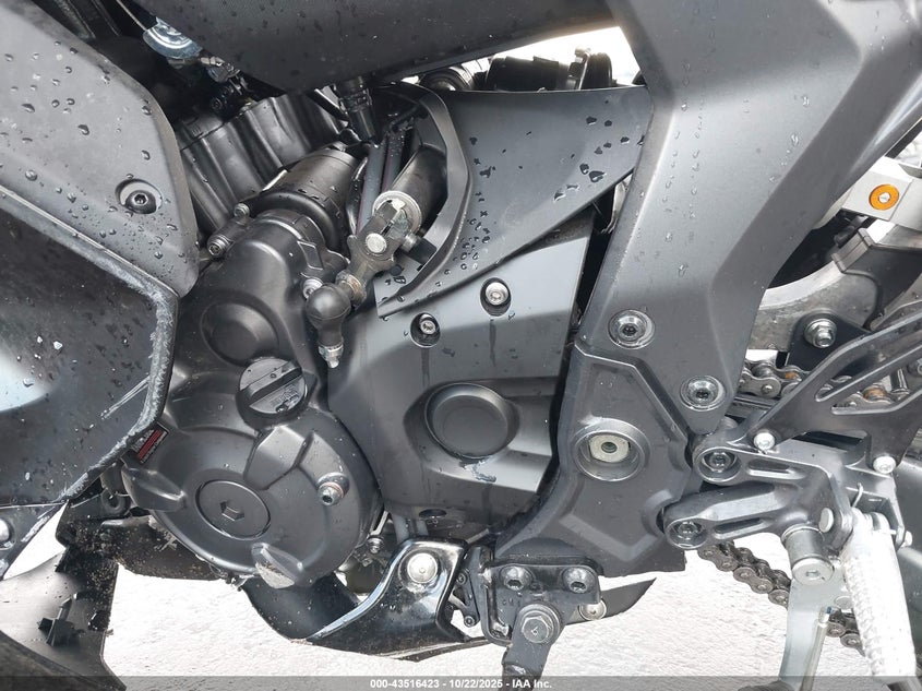 2025 Yamaha Yzfr7 VIN JYARM38E3SA020457 IAAI salvage auction — FRONT END, Other, sold $2,700 on 2026-07-07 (photo 9)