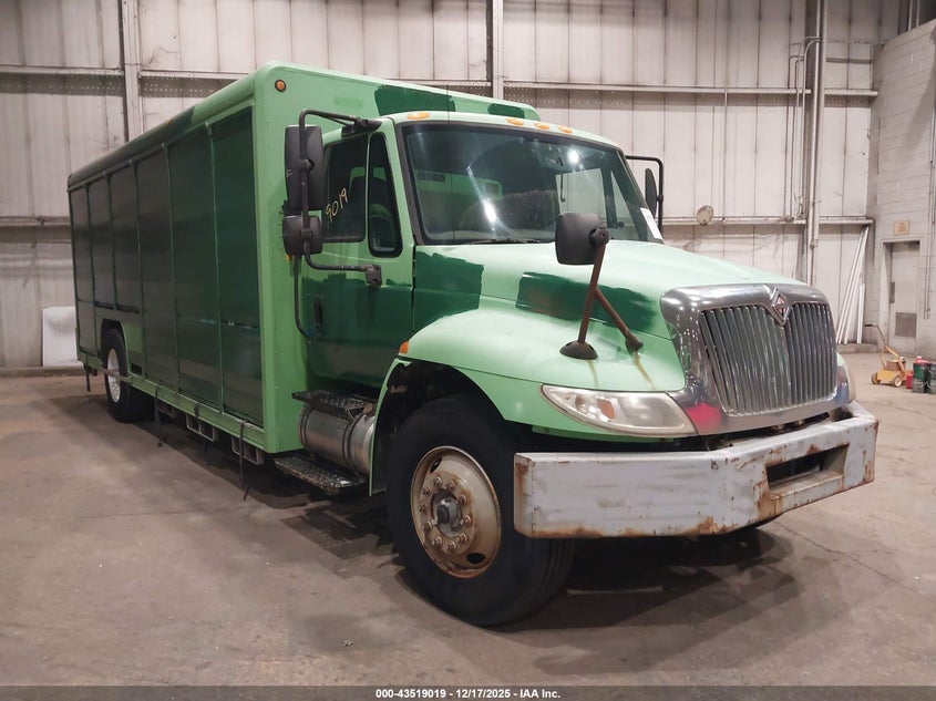 2004 International VIN 1HTMMAANX4H669635 IAAI salvage auction — NORMAL WEAR, Clear (Illinois), sold $1,200 on 2026-07-28 (photo 1)