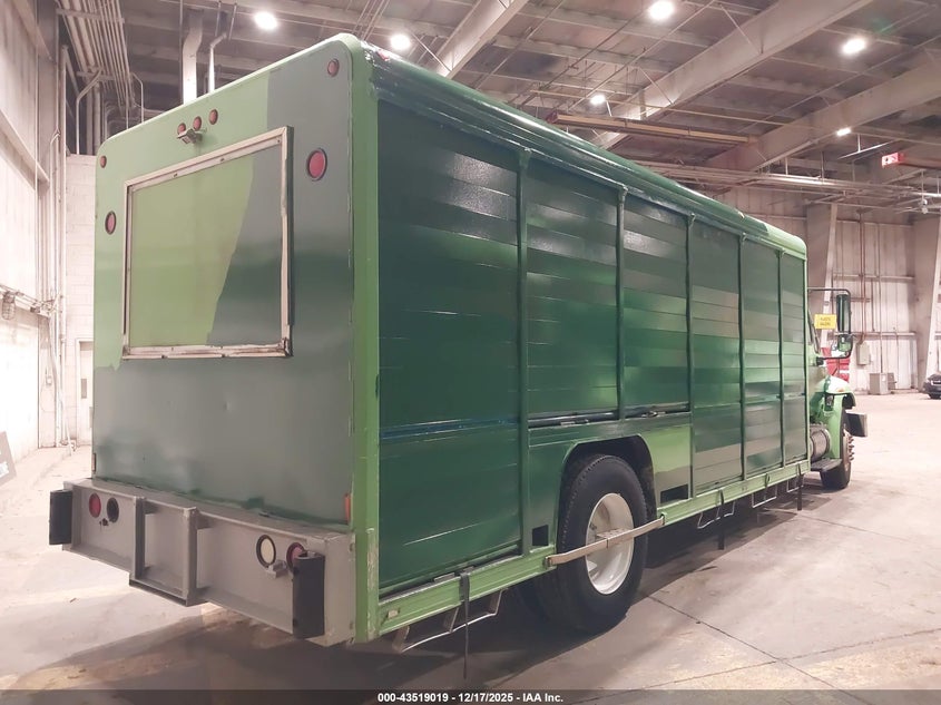 2004 International VIN 1HTMMAANX4H669635 IAAI salvage auction — NORMAL WEAR, Clear (Illinois), sold $1,200 on 2026-07-28 (photo 4)