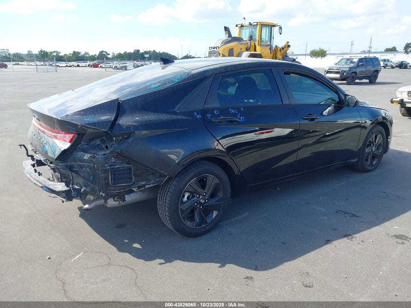 2021 Hyundai Elantra VIN 5NPLM4AG8MH018582 IAAI salvage auction — REAR END, Other, sold $2,950 on 2026-07-29 (photo 4)
