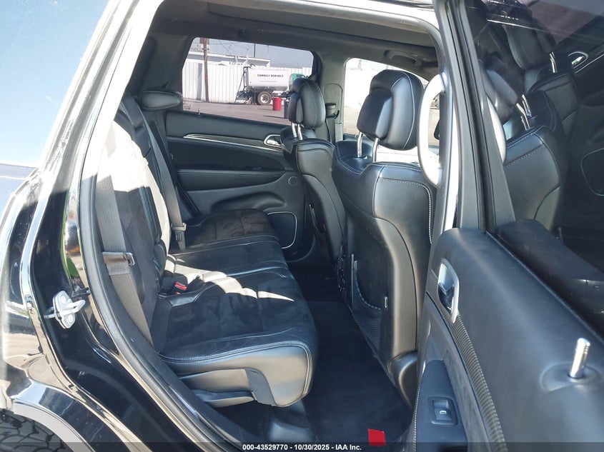 2017 Jeep Grand cherokee VIN 1C4RJFDJ8HC658542 IAAI salvage auction — THEFT, Clear (California), sold $19,600 on 2026-07-29 (photo 8)