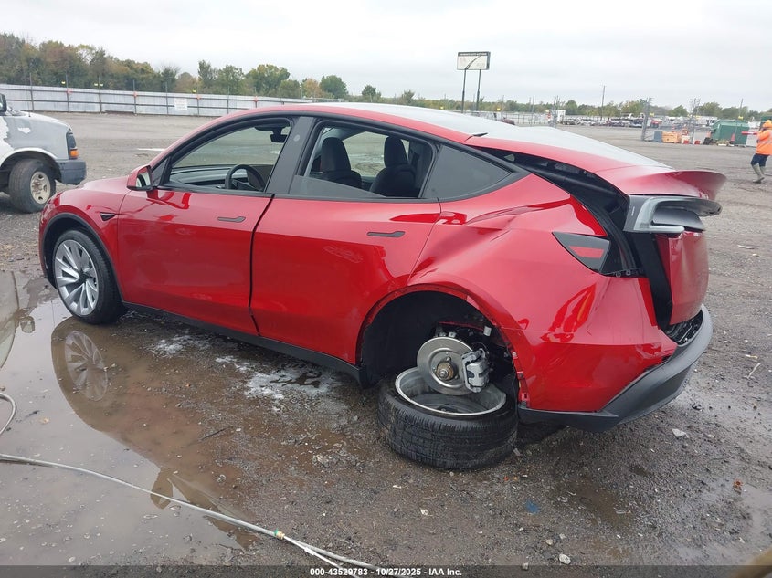 2026 Tesla Model y VIN 7SAYGDEE2TA399655 IAAI salvage auction — REAR END, Salvage (Arkansas), sold $14,850 on 2026-07-29 (photo 3)
