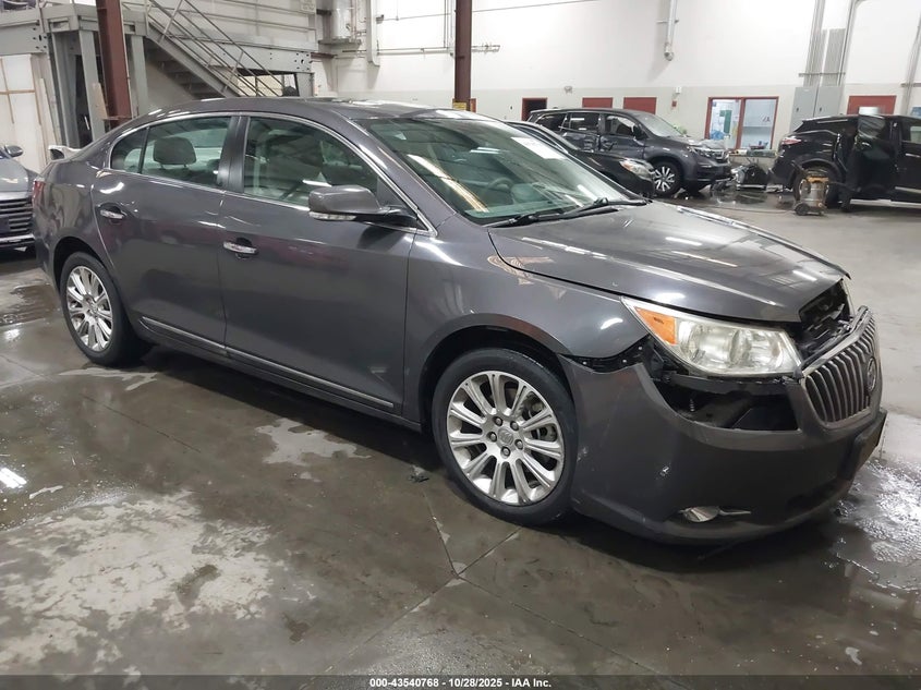 2013 Buick Lacrosse VIN 1G4GC5E32DF311191 — IAAI salvage auction photo