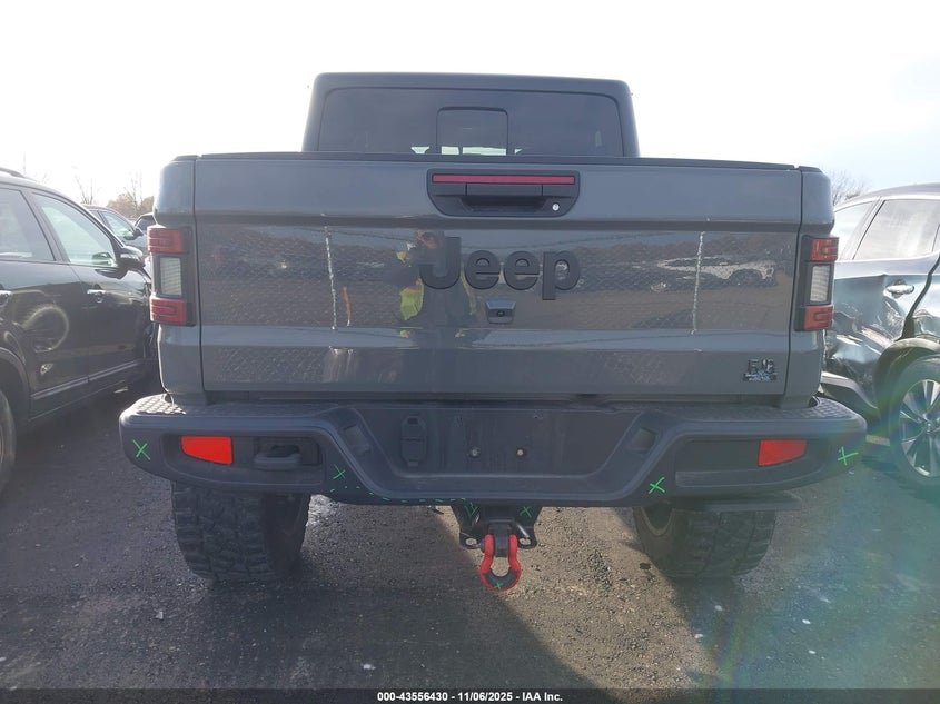 2021 Jeep Gladiator VIN 1C6HJTAG1ML536240 IAAI salvage auction — Rear End, Salvage (Ohio), sold $18,100 on 2025-11-15 (photo 6)
