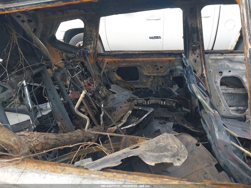 2016 Nissan Rogue sport VIN KNMAT2MT4GP649085 IAAI salvage auction — TOTAL BURN, Other, sold $25 on 2026-07-23 (photo 8)