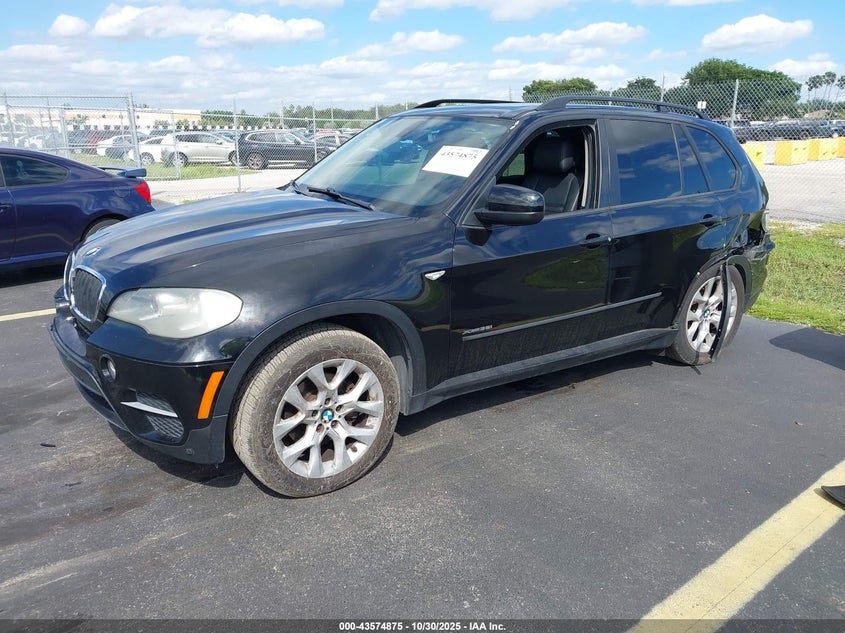 2013 BMW X5 VIN 5UXZV4C53D0B00737 IAAI salvage auction — LEFT & RIGHT, Rebuildable (Florida), sold $1,300 on 2026-07-30 (photo 2)