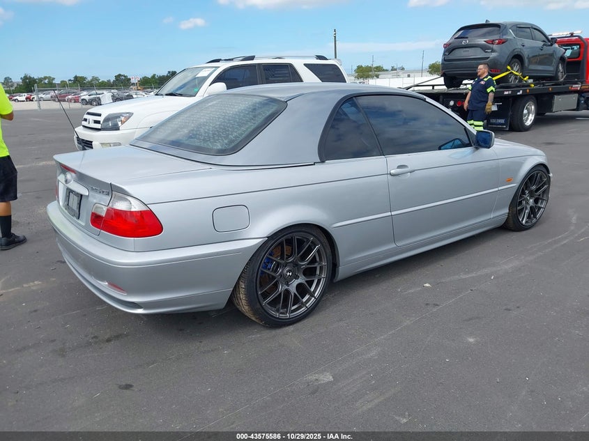 2001 BMW 3er VIN WBABS33481JY40880 IAAI salvage auction — LEFT SIDE, Rebuildable (Florida), sold $1,325 on 2026-08-03 (photo 4)