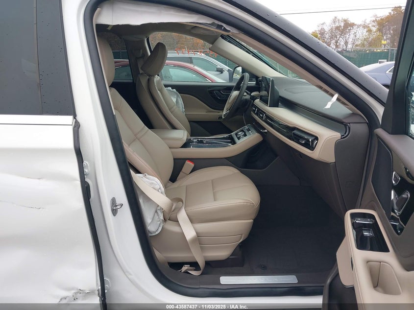 2022 Lincoln Aviator VIN 5LM5J6XC2NGL19168 IAAI salvage auction — RIGHT SIDE, Salvage (West Virginia), sold $15,900 on 2026-07-22 (photo 5)