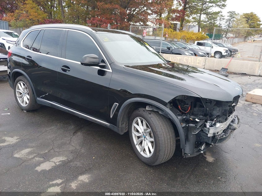 2020 BMW X5 VIN 5UXCR6C09L9B85961 — IAAI salvage auction photo