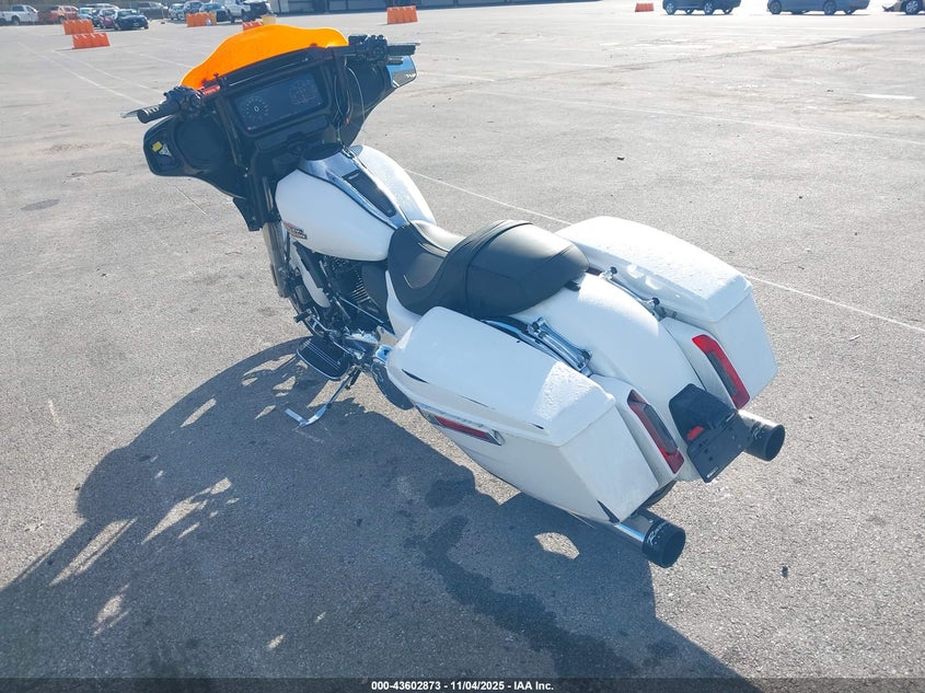 2024 Harley-davidson Flhx VIN 1HD1KB716RB608954 IAAI salvage auction — FRONT END, Salvage (Indiana), sold $12,350 on 2026-07-07 (photo 3)