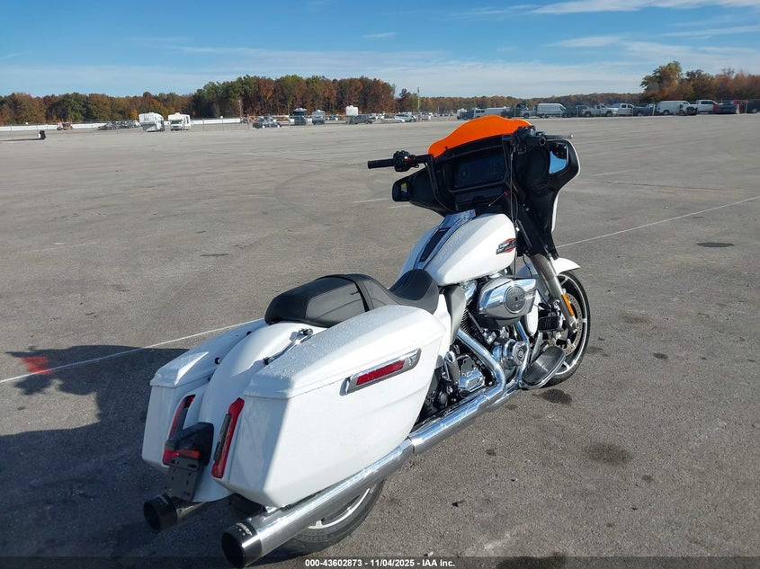 2024 Harley-davidson Flhx VIN 1HD1KB716RB608954 IAAI salvage auction — FRONT END, Salvage (Indiana), sold $12,350 on 2026-07-07 (photo 4)