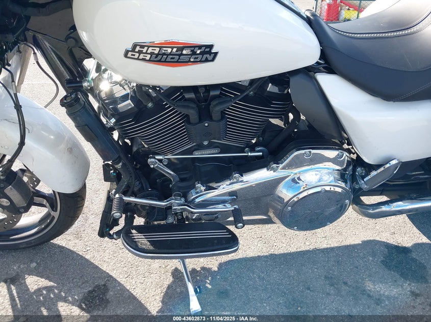 2024 Harley-davidson Flhx VIN 1HD1KB716RB608954 IAAI salvage auction — FRONT END, Salvage (Indiana), sold $12,350 on 2026-07-07 (photo 9)