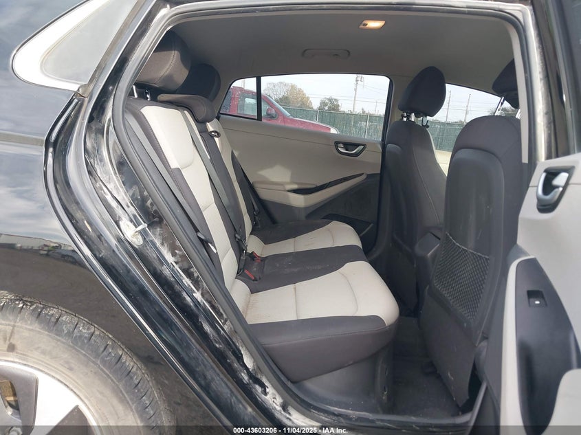 2018 Hyundai Ioniq hybrid VIN KMHC75LC1JU064839 IAAI salvage auction — REAR END, Salvage (Oklahoma), sold $1,100 on 2026-07-31 (photo 8)