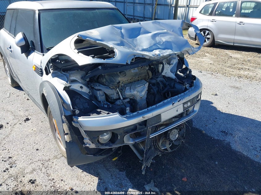 2009 Mini Cooper clubman VIN WMWML33569TX33566 IAAI salvage auction — FRONT END, Court Order (Georgia), sold $275 on 2026-07-09 (photo 6)