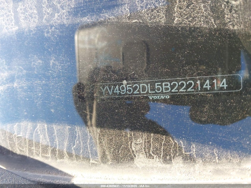 2011 Volvo Xc60 VIN YV4952DL5B2221414 IAAI salvage auction — FRONT END, Clear (Texas), sold $300 on 2026-07-13 (photo 9)