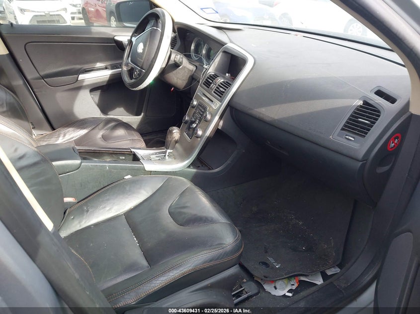 2011 Volvo Xc60 VIN YV4952DL5B2221414 IAAI salvage auction — FRONT END, Clear (Texas), sold $300 on 2026-07-13 (photo 5)