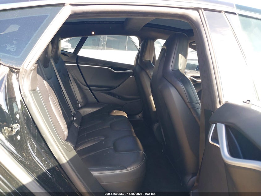 2015 Tesla Model s VIN 5YJSA1E19FF116630 IAAI salvage auction — RIGHT FRONT, Other, sold $1,000 on 2026-07-23 (photo 8)