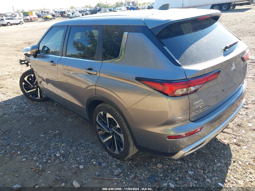2022 Mitsubishi Outlander VIN JA4J3UA89NZ024317 IAAI salvage auction — FRONT END, Salvage (Indiana), sold $6,100 on 2026-07-10 (photo 3)
