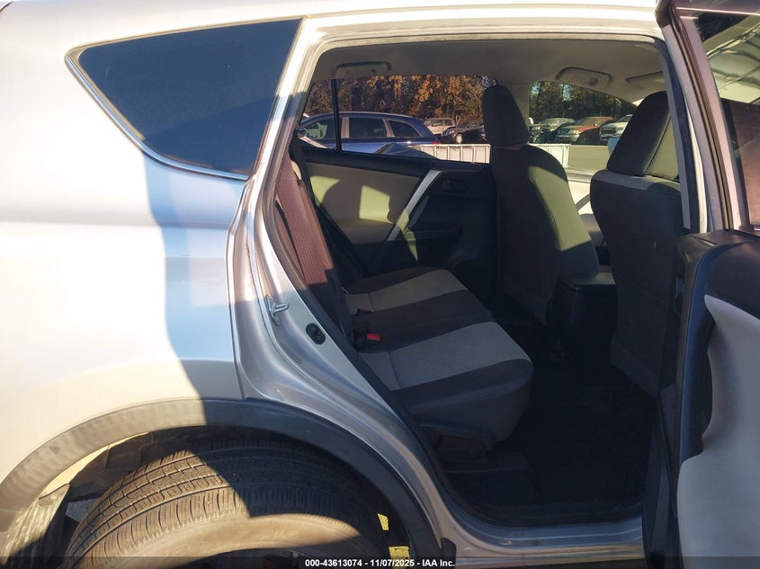 2015 Toyota Rav4 VIN JTMBFREVXFD159139 IAAI salvage auction — LEFT SIDE, Salvage (Missouri), sold $3,250 on 2026-07-29 (photo 8)