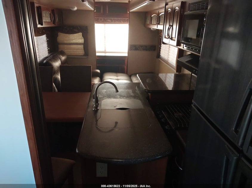 2013 VIN 5ZT3CSYB8DD112421 IAAI salvage auction — HAIL, Salvage (Colorado), sold $3,550 on 2026-07-30 (photo 8)