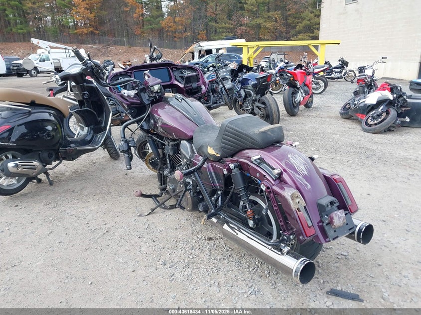2025 Harley-davidson FLTRXSE VIN 1HD1TC613SB960030 IAAI salvage auction — ALL OVER, Salvage (New Hampshire), sold $10,900 on 2026-07-28 (photo 3)