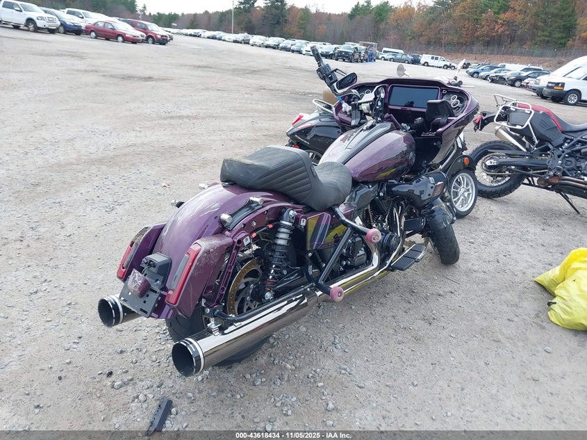 2025 Harley-davidson FLTRXSE VIN 1HD1TC613SB960030 IAAI salvage auction — ALL OVER, Salvage (New Hampshire), sold $10,900 on 2026-07-28 (photo 4)