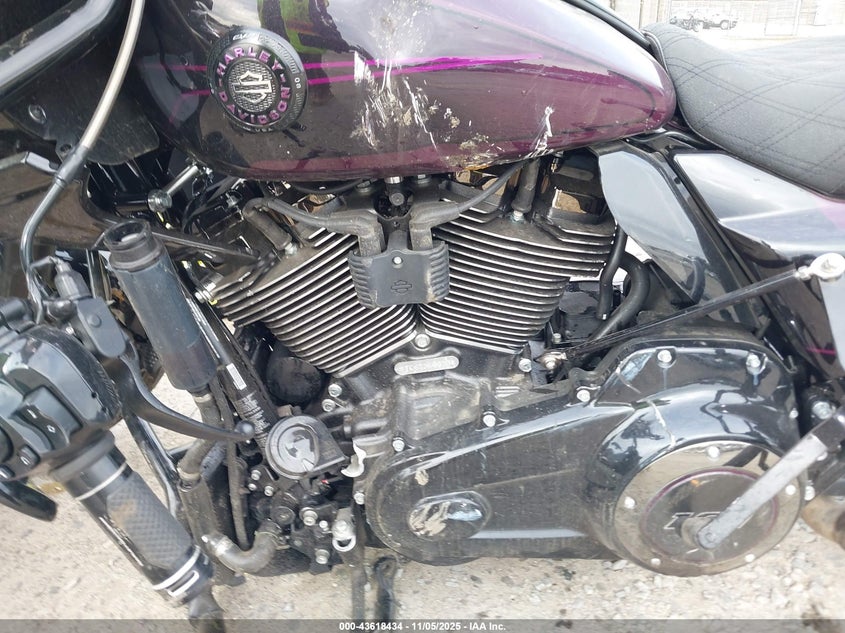 2025 Harley-davidson FLTRXSE VIN 1HD1TC613SB960030 IAAI salvage auction — ALL OVER, Salvage (New Hampshire), sold $10,900 on 2026-07-28 (photo 9)