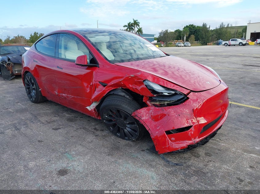 2023 Tesla Model y VIN 7SAYGDEF1PF924285 IAAI salvage auction — RIGHT SIDE, Other, sold $7,900 on 2026-07-23 (photo 1)