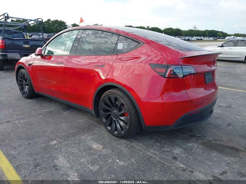 2023 Tesla Model y VIN 7SAYGDEF1PF924285 IAAI salvage auction — RIGHT SIDE, Other, sold $7,900 on 2026-07-23 (photo 3)