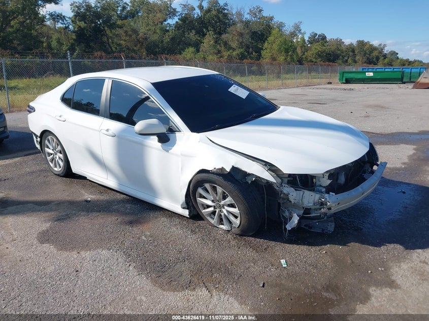 2018 Toyota Camry VIN 4T1B11HK6JU627924 IAAI salvage auction — FRONT & REAR, Other, sold $2,500 on 2026-07-21 (photo 1)