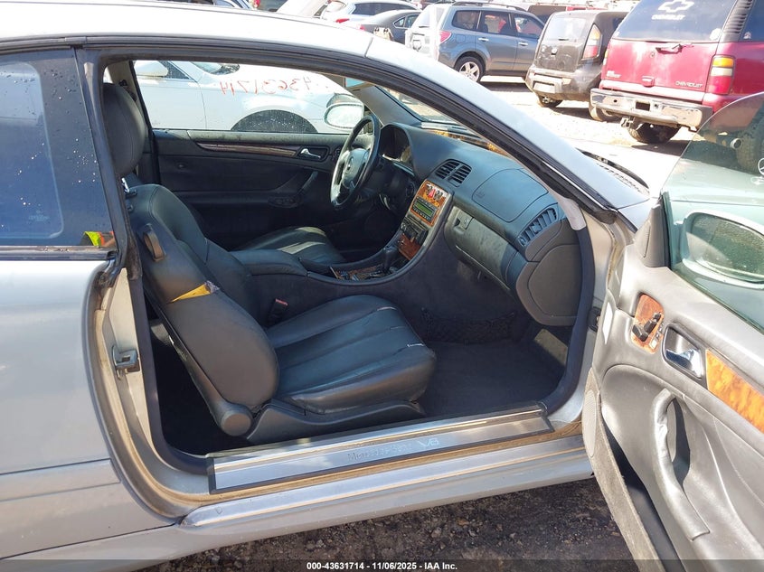 1999 Mercedes-benz Clk-class VIN WDBLJ70G3XF087429 IAAI salvage auction — RIGHT FRONT, Clear (Georgia), sold $350 on 2026-07-08 (photo 5)