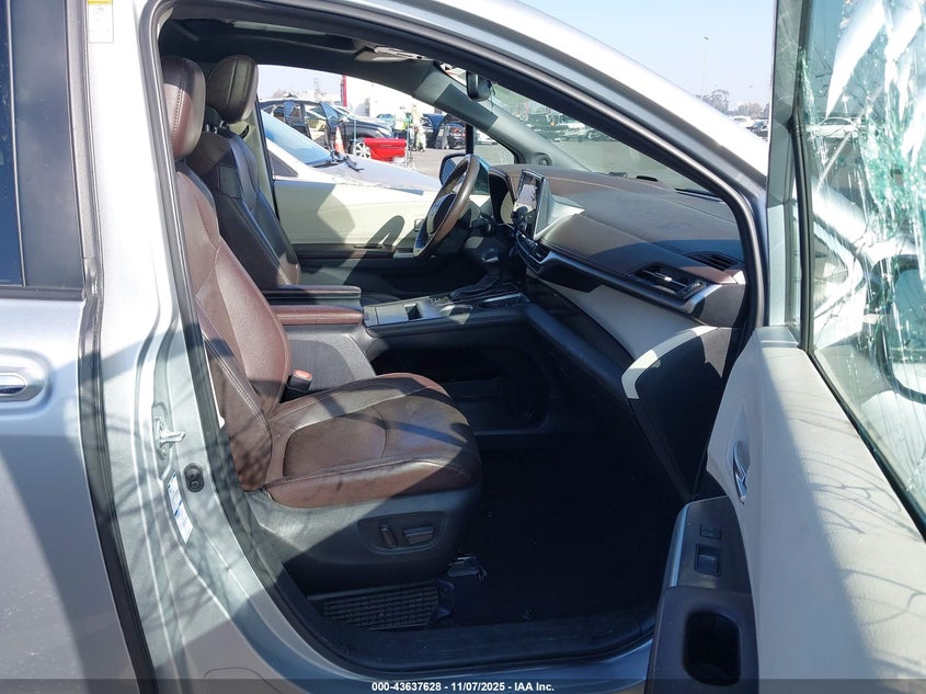 2022 Toyota Sienna VIN 5TDESKFC5NS061555 IAAI salvage auction — FRONT & REAR, Salvage (California), sold $19,800 on 2026-07-09 (photo 5)