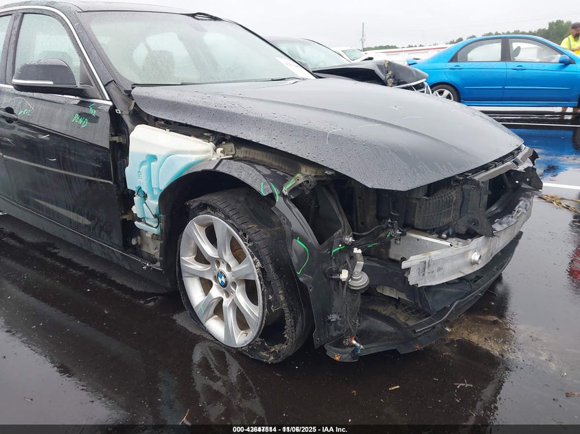 2015 BMW 3er VIN WBA3A5G52FNP35287 IAAI salvage auction — RIGHT FRONT, Salvage (North Carolina), sold $650 on 2026-08-05 (photo 6)