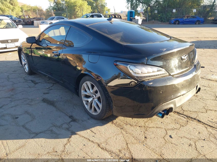 2014 Hyundai Genesis VIN KMHHT6KD9EU117097 IAAI salvage auction — RIGHT SIDE, Clear Salvage History (California), sold $1,100 on 2026-07-21 (photo 3)