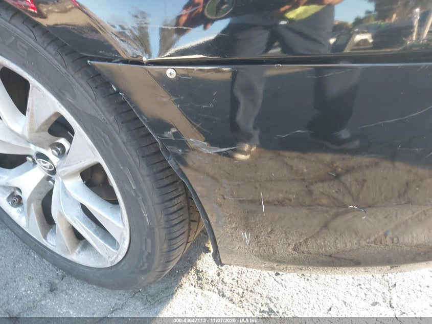2014 Hyundai Genesis VIN KMHHT6KD9EU117097 IAAI salvage auction — RIGHT SIDE, Clear Salvage History (California), sold $1,100 on 2026-07-21 (photo 6)