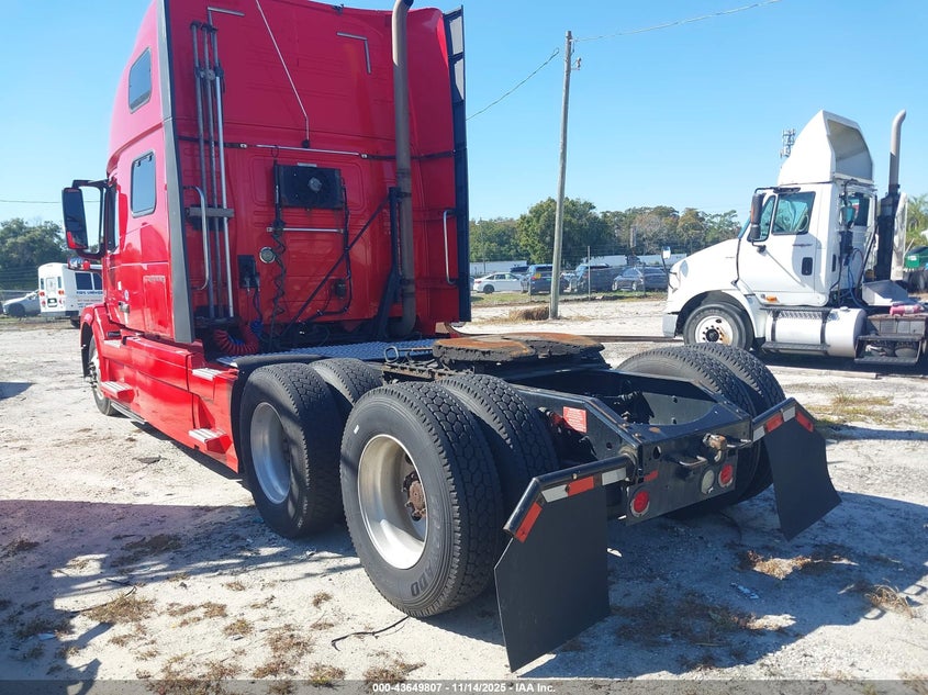 2016 Volvo Vn VIN 4V4NC9EH7GN959073 IAAI salvage auction — RIGHT FRONT, Clear (New York), sold $25 on 2026-10-11 (photo 3)