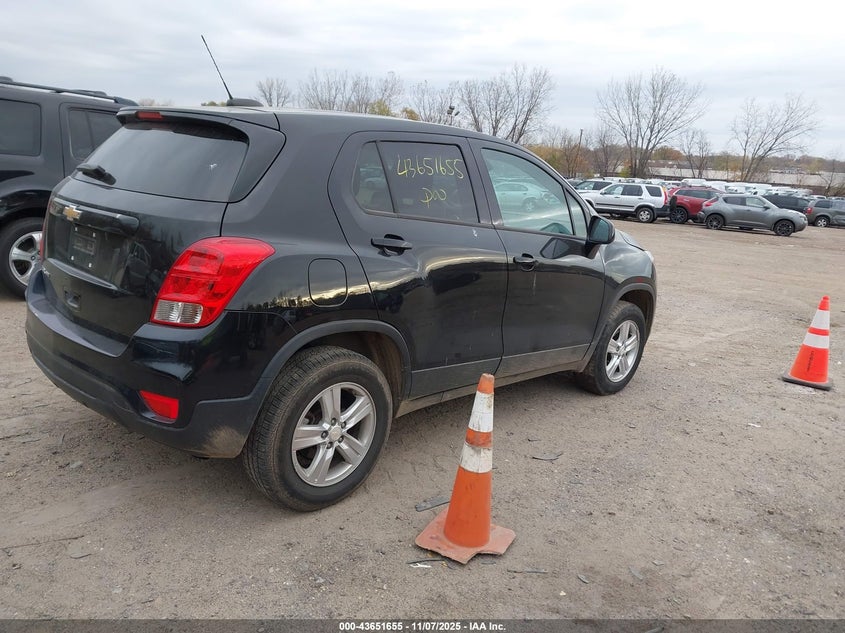 2021 Chevrolet Trax VIN KL7CJNSB9MB360526 IAAI salvage auction — LEFT SIDE, Salvage (Minnesota), sold $1,300 on 2026-07-22 (photo 4)