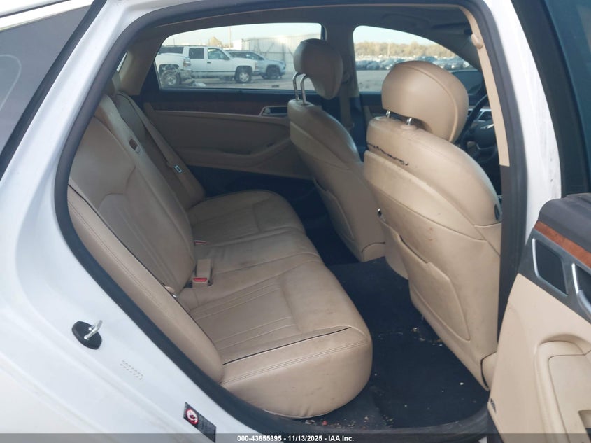2015 Hyundai Genesis VIN KMHGN4JE7FU085238 IAAI salvage auction — FRONT END, Clear (Oklahoma), sold $1,050 on 2026-07-29 (photo 8)