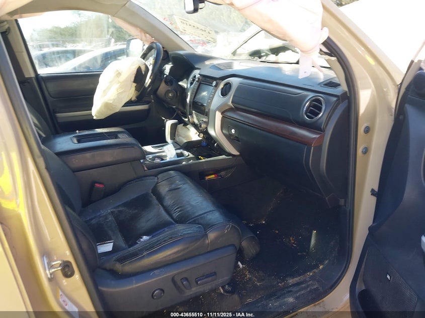 2018 Toyota Tundra VIN 5TFFY5F19JX236137 IAAI salvage auction — FRONT END, Rebuildable (Florida), sold $6,950 on 2026-07-16 (photo 5)