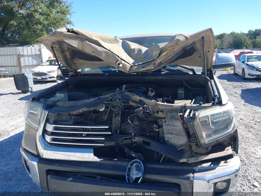 2018 Toyota Tundra VIN 5TFFY5F19JX236137 IAAI salvage auction — FRONT END, Rebuildable (Florida), sold $6,950 on 2026-07-16 (photo 6)