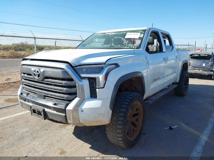 2024 Toyota Tundra VIN 5TFJA5DB2RX134278 IAAI salvage auction — THEFT, Salvage (Texas), sold $8,100 on 2026-07-30 (photo 2)
