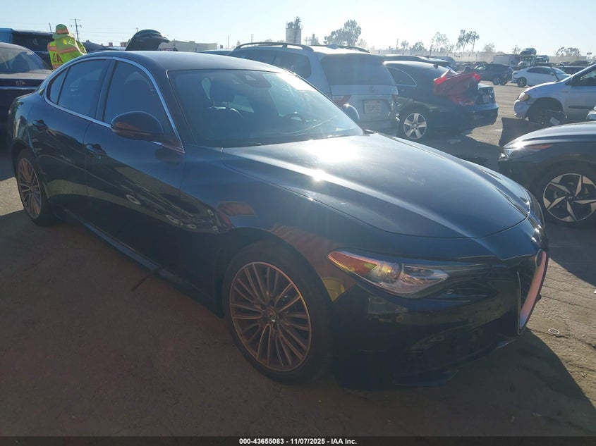 2017 Alfa romeo Giulia VIN ZARFAECN0H7528237 IAAI salvage auction — UNKNOWN, Salvage (California), sold $1,550 on 2026-07-29 (photo 1)